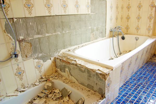 Bathtub Demolition in Valdosta